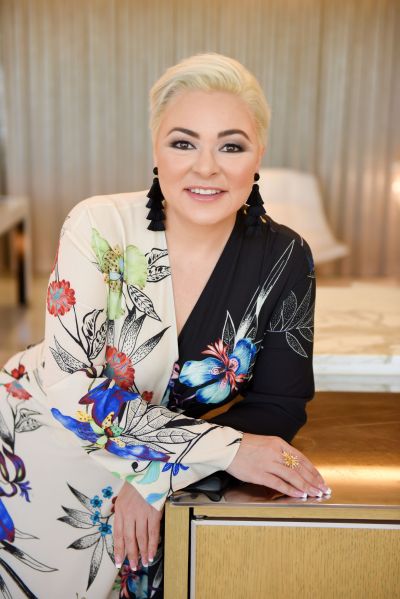 Sylvia_Day_AuthorPhoto_credit_Meghan_Poort